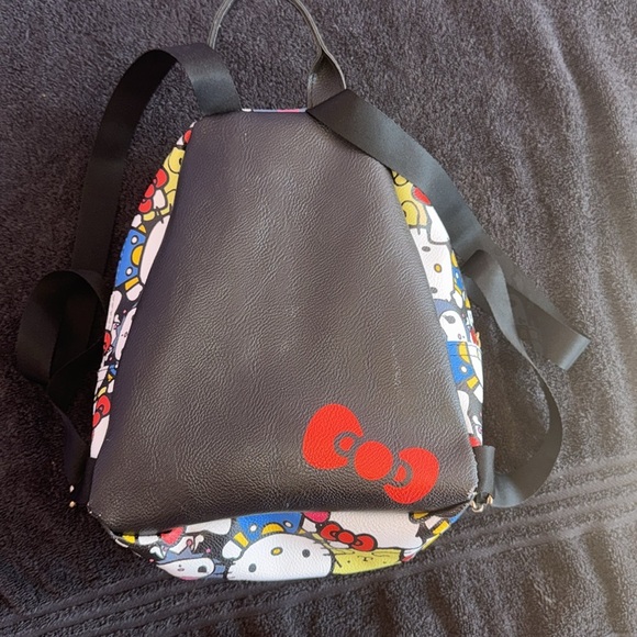 Hello Kitty backpack and friends - Picture 3 of 6